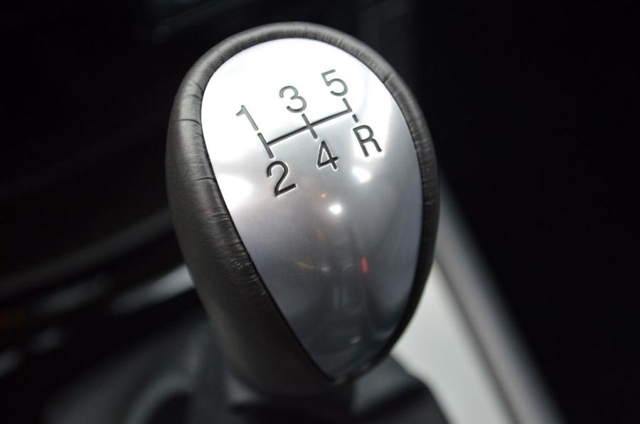  Ford Fiesta Titanium 2014 года  (фото 34 из 44)